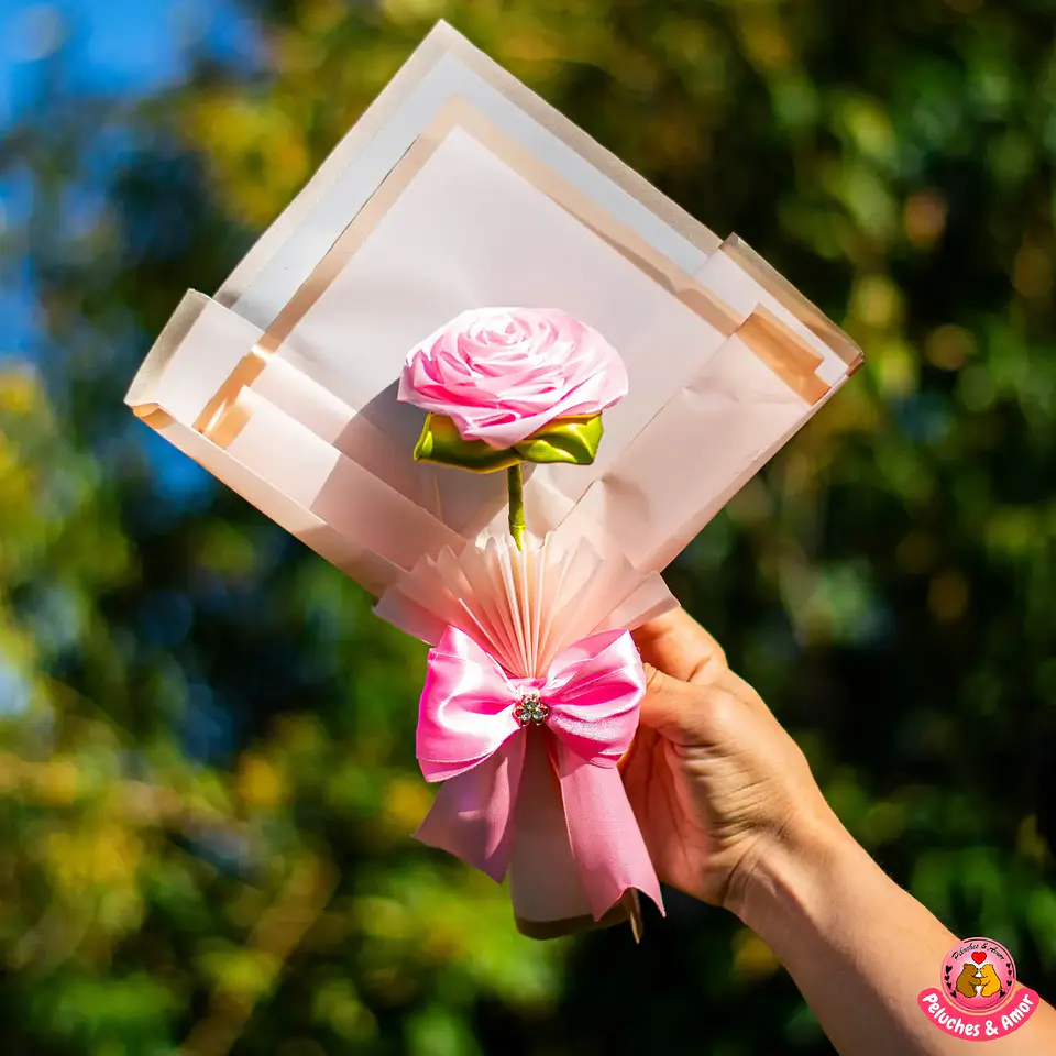 Rosa Eterna de Cinta de Satín - Rosado | Hecho a Mano 1