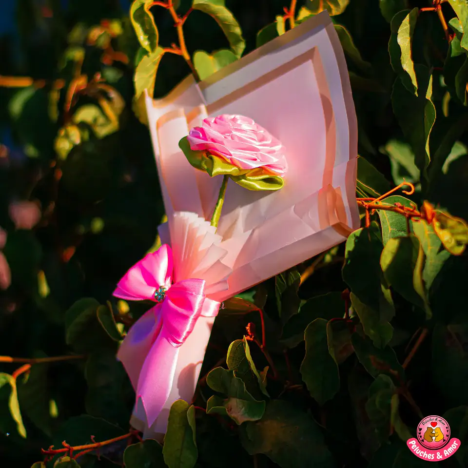 Rosa Eterna de Cinta de Satín - Rosado | Hecho a Mano 4