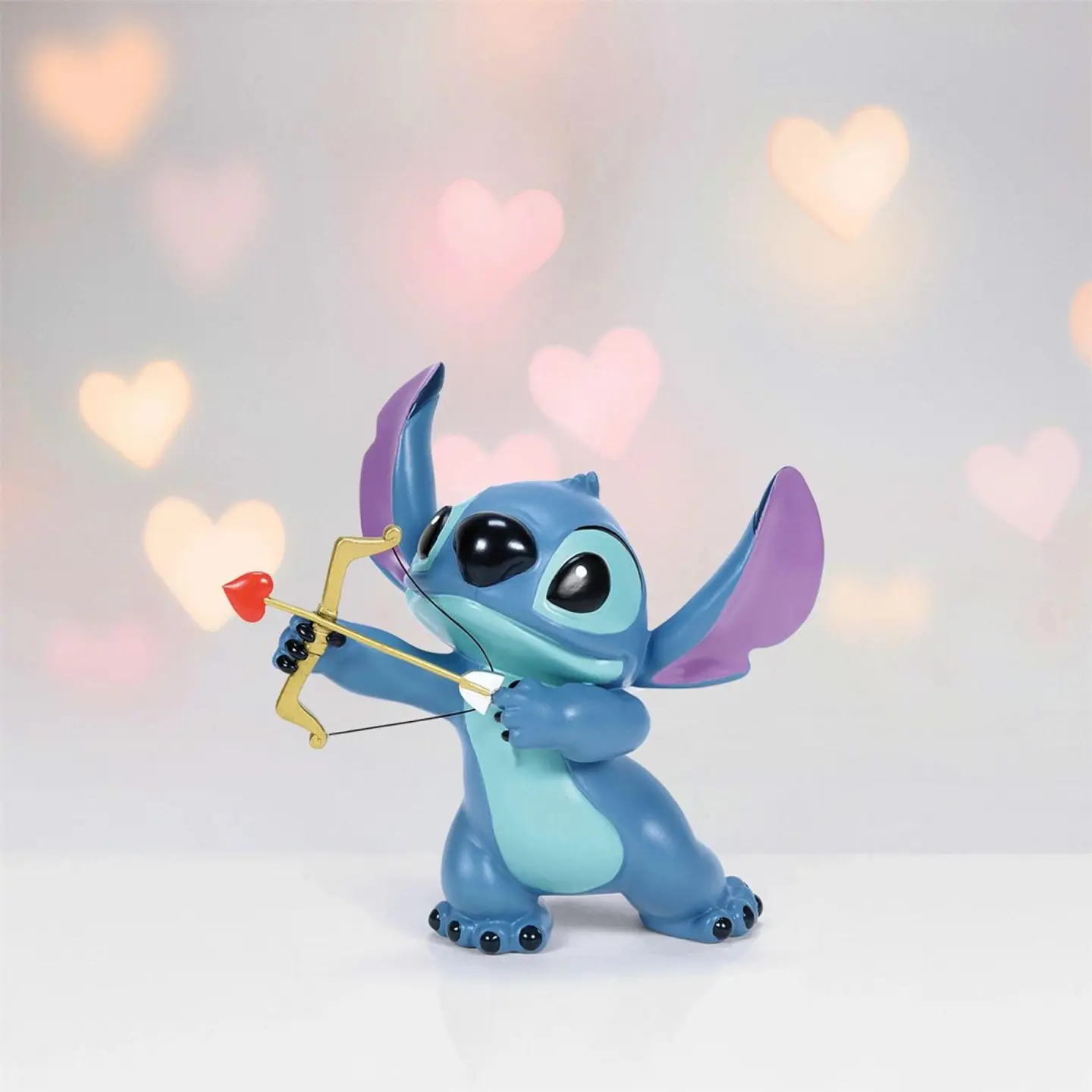 Estatua Stitch con Flecha de Cupido - Disney Originals Showcase 6