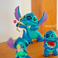 Estatua Stitch con Flecha de Cupido - Disney Originals Showcase - Miniatura 2