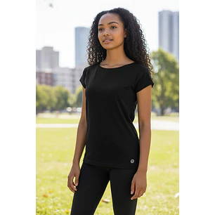 Polera Penalty Raiz Mujer Negro