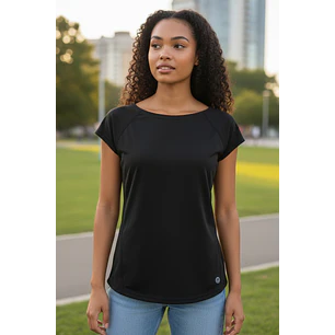 Polera Penalty Raiz Mujer Negro