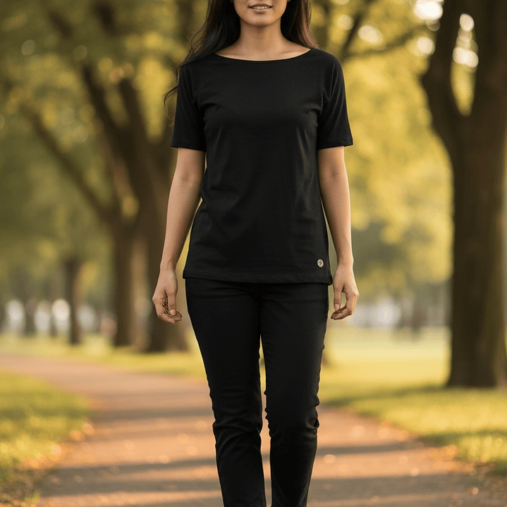 Polera Penalty Raiz Mujer Negro 5