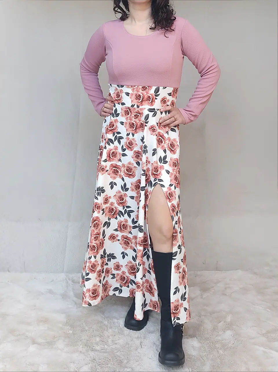 Maxi vestido rosado flores apertura en la pierna 4