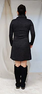 Vestido de lanilla cuello tortuga color negro con bolsillos - Miniatura 5