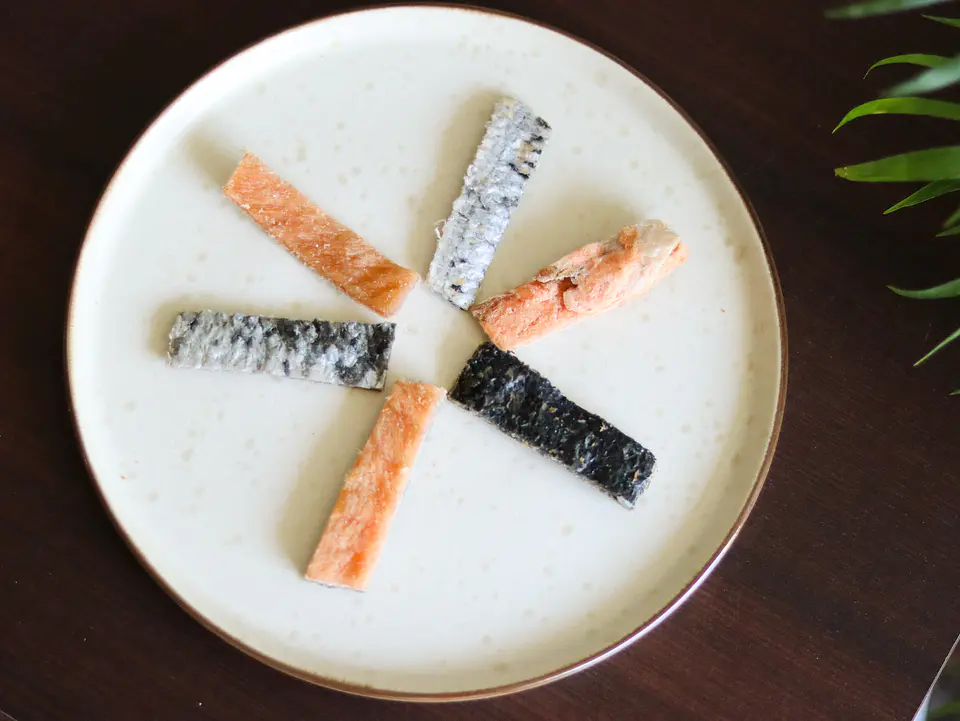 Piel de salmón en filetitos 100g Snack natural TRIBUTO 2
