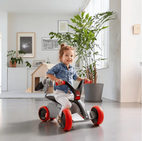GO2 | Spark rojo | Correpasillos con pedales | BERG | 10 a 30 meses