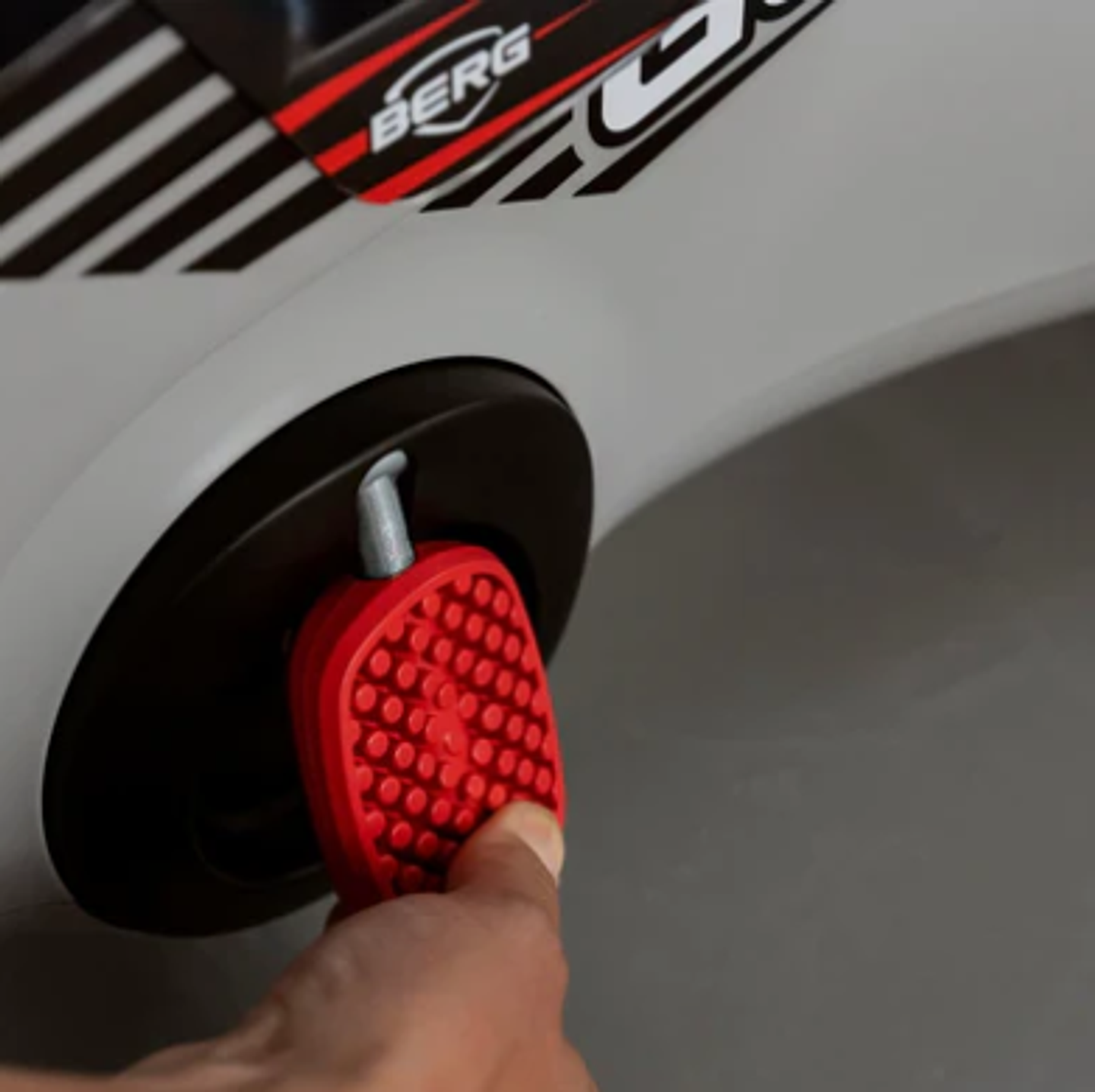 GO2 | Spark rojo | Correpasillos con pedales | BERG | 10 a 30 meses 5