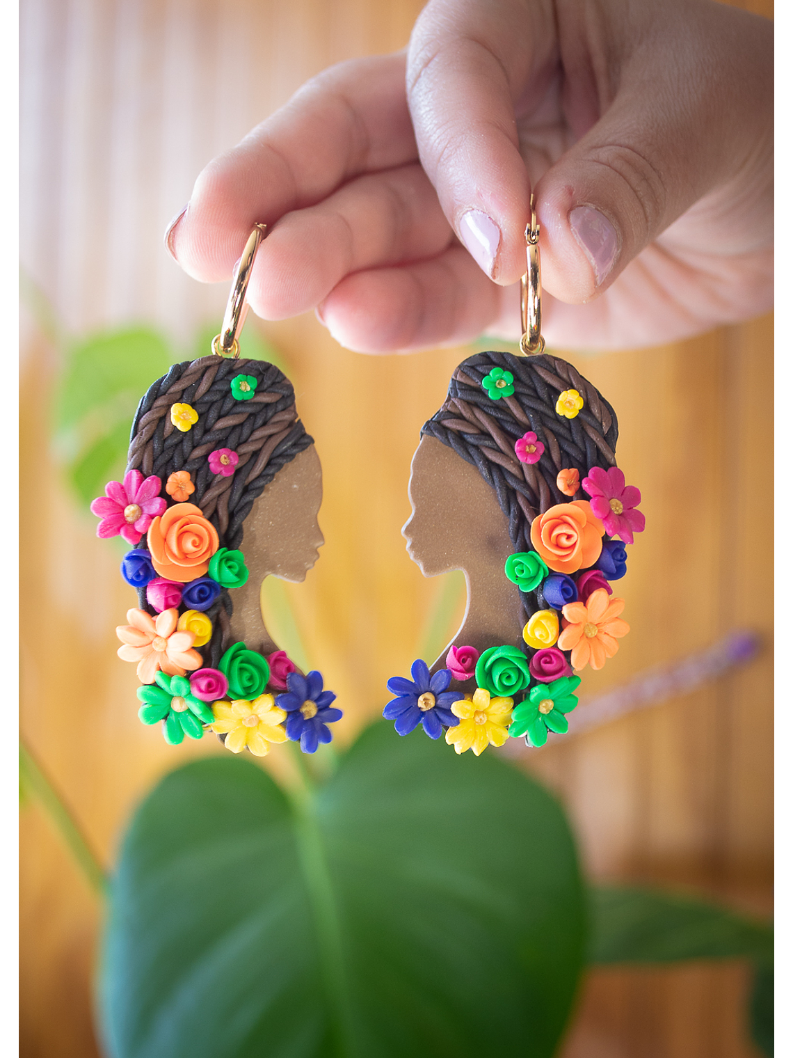 Aros de Arcilla polimérica Mujer Afro 2