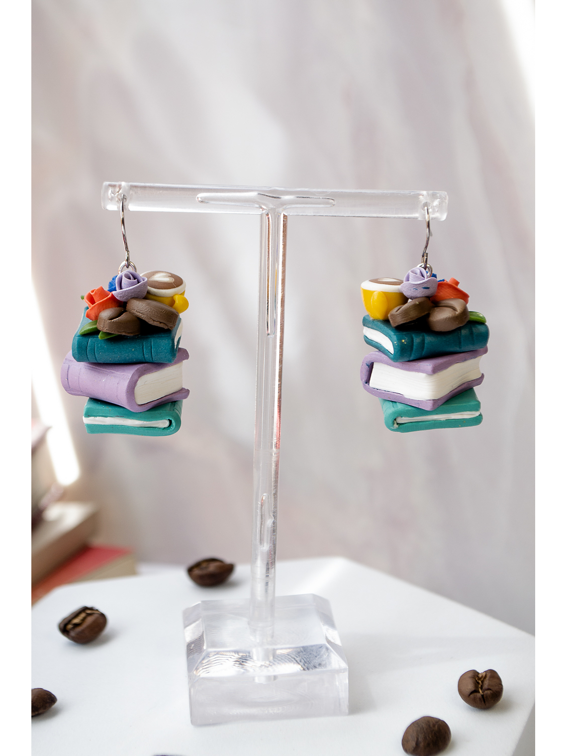 Aros de arcilla polimérica Café y Libros  4