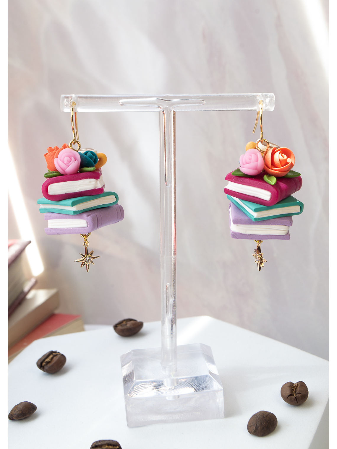 Aros de arcilla polimérica Café y Libros  3