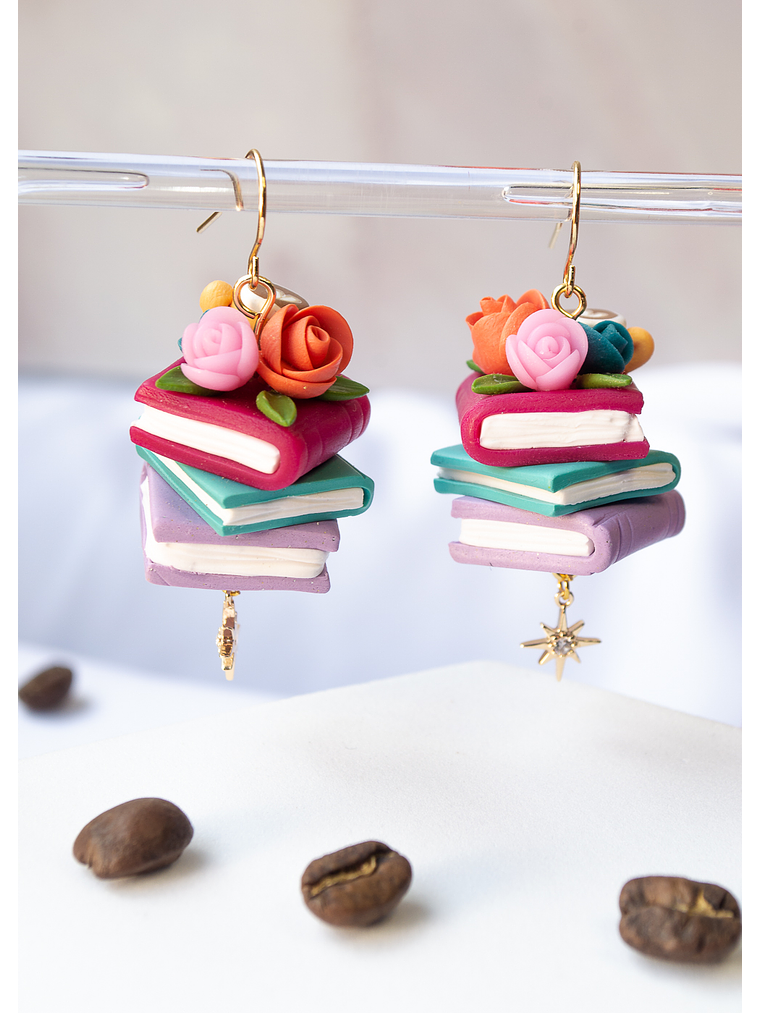 Aros de arcilla polimérica Café y Libros  2