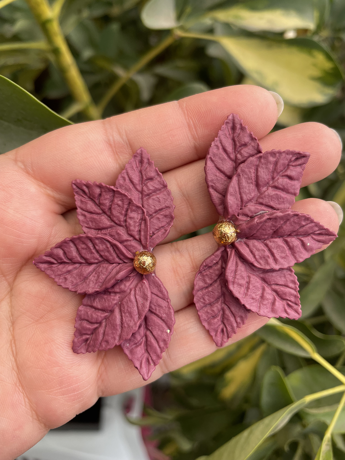 Aritos scrunchys de hoja  1