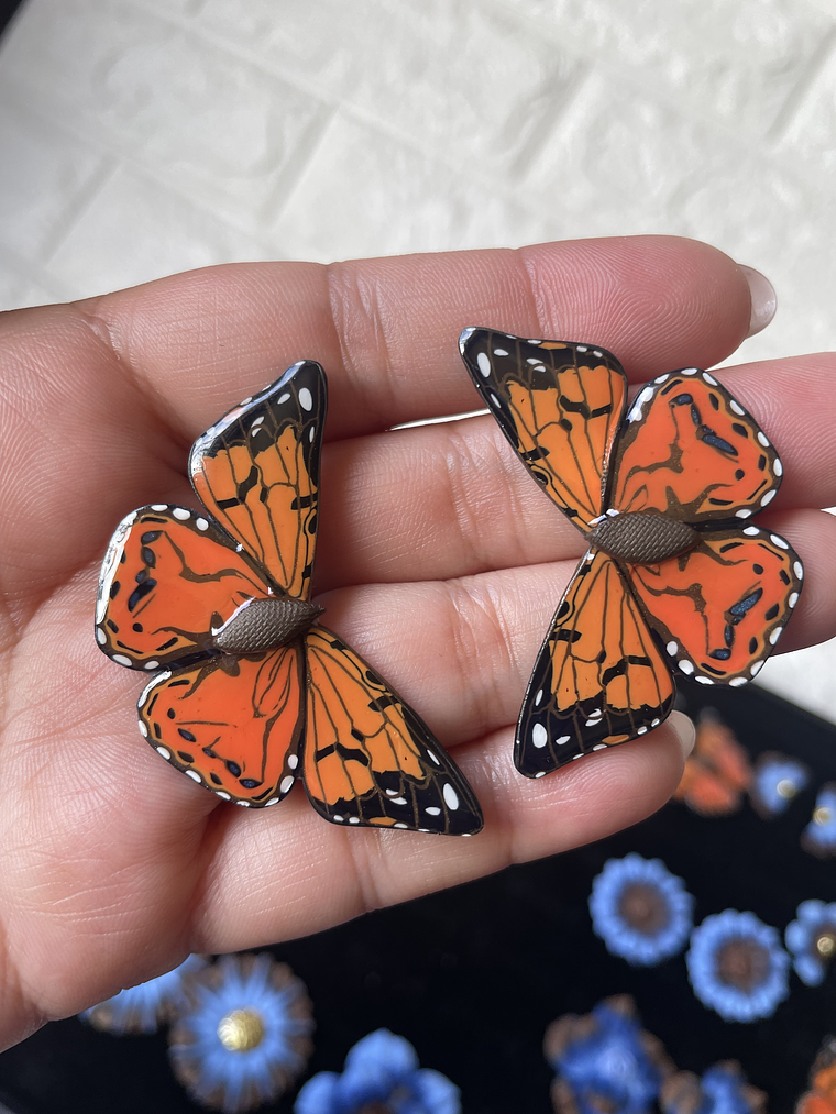 Aritos Mariposa Vanessa Carye 2