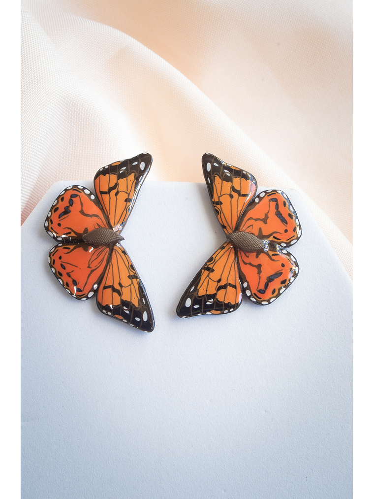 Aritos Mariposa Vanessa Carye 1