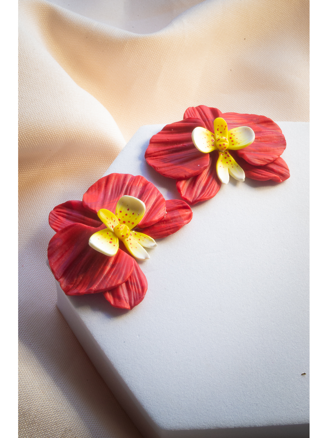 Aritos orquídea rojas  2