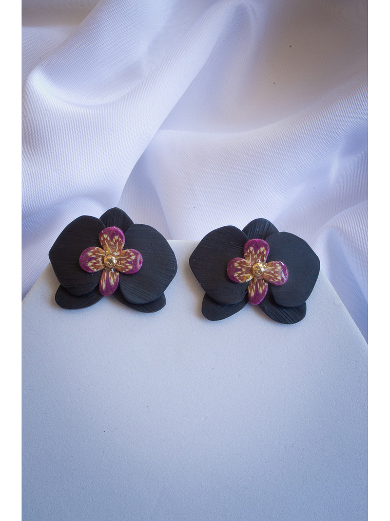 Aritos Orquídeas negras 1