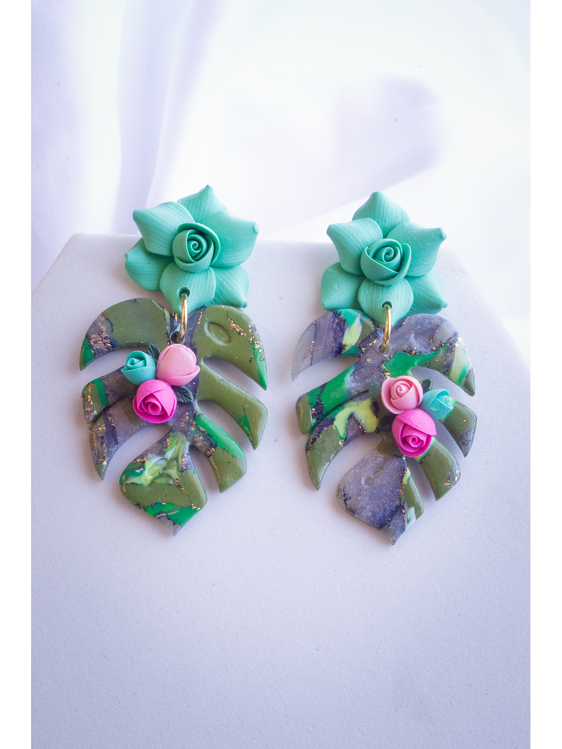 Aritos Monsteras con Flor 1