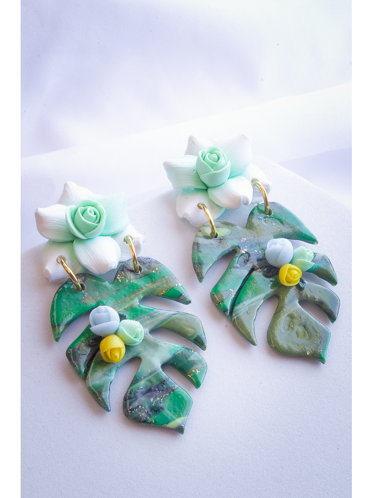 Aritos Monsteras con Flor 2