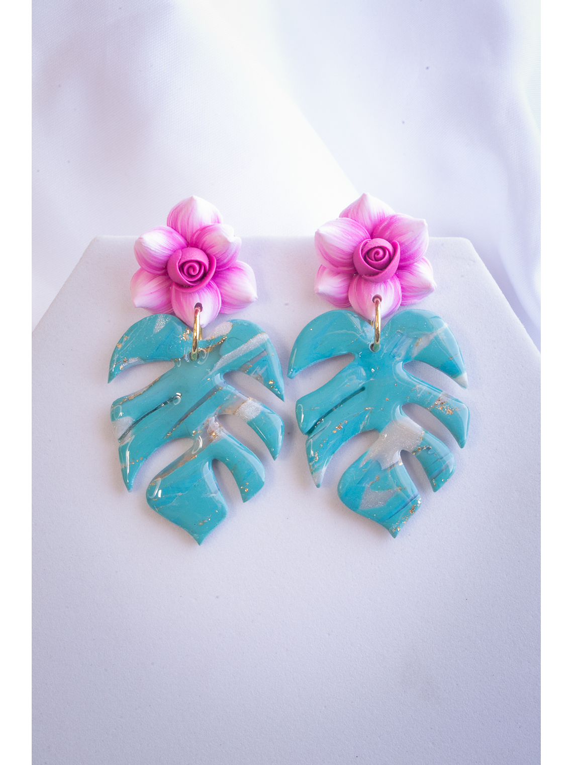 Aritos Monsteras con Flor 2