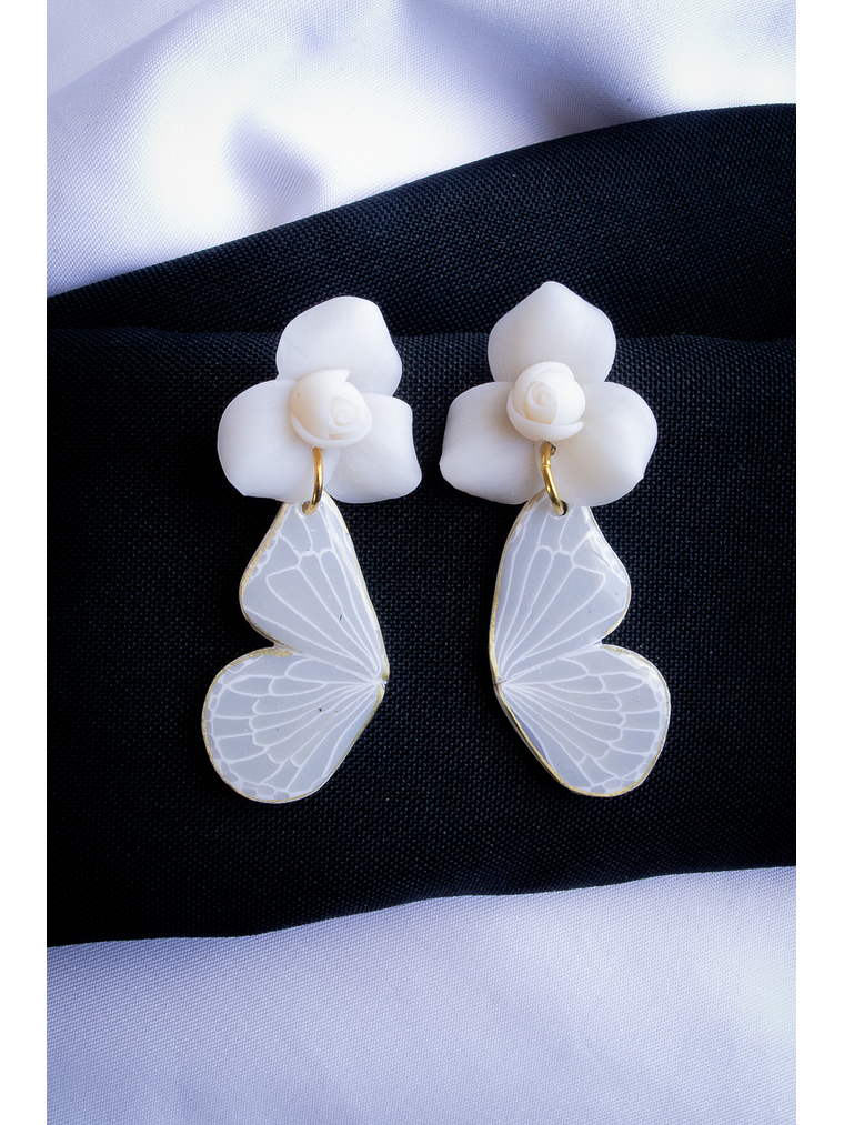 Alas de Mariposas Translúcidas con Flor blanca 1