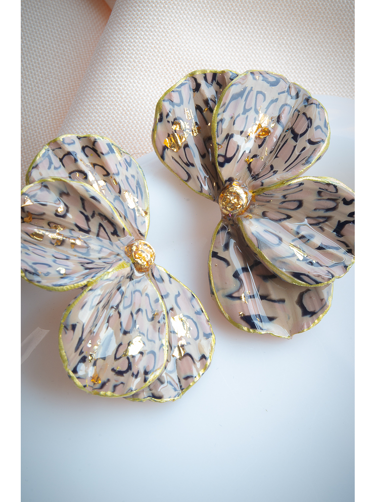 Aritos modelo Scrunchys Animal print 2