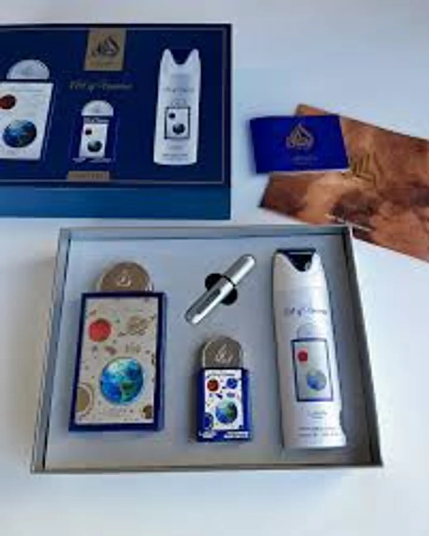 LATTAFA  SET ART OF UNIVERS 100 ML + 20 ML + DESODORANTE + PERFUMERO RECARGABLE UNISEX 3