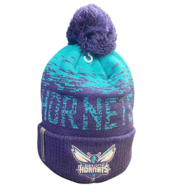 GORRO New Era CHARLOTTE HORNETS Silueta KNIT BEANIE Unisex