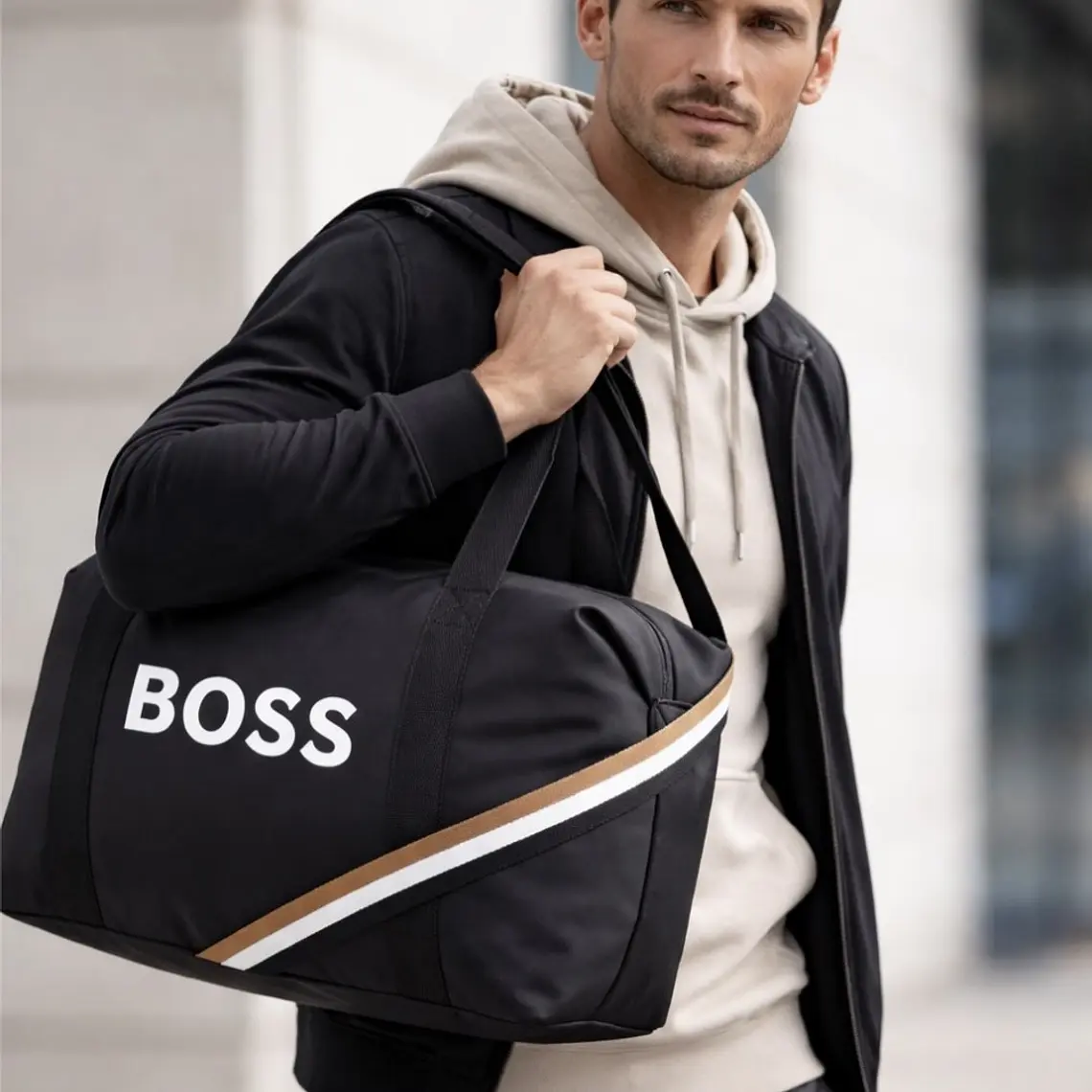 BOLSO DE VIAJE HUGO BOSS PERFUMES NEGRO 3