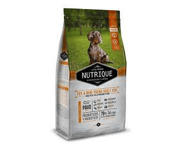 Nutrique Toy and Mini Young Adult Dog 3kg.