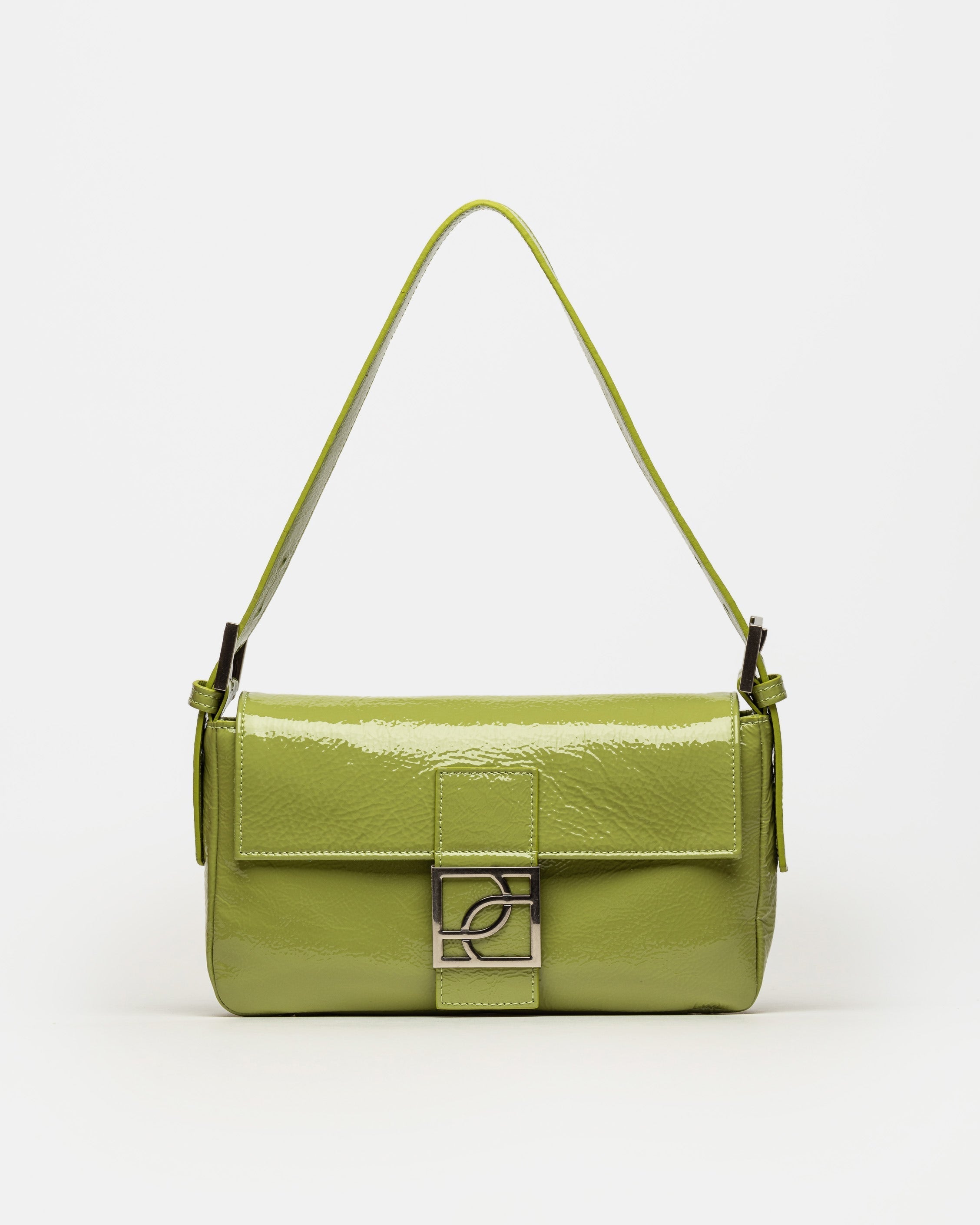 CARTERA AL HOMBRO SIGNATURE EN CUERO CHAROL 1