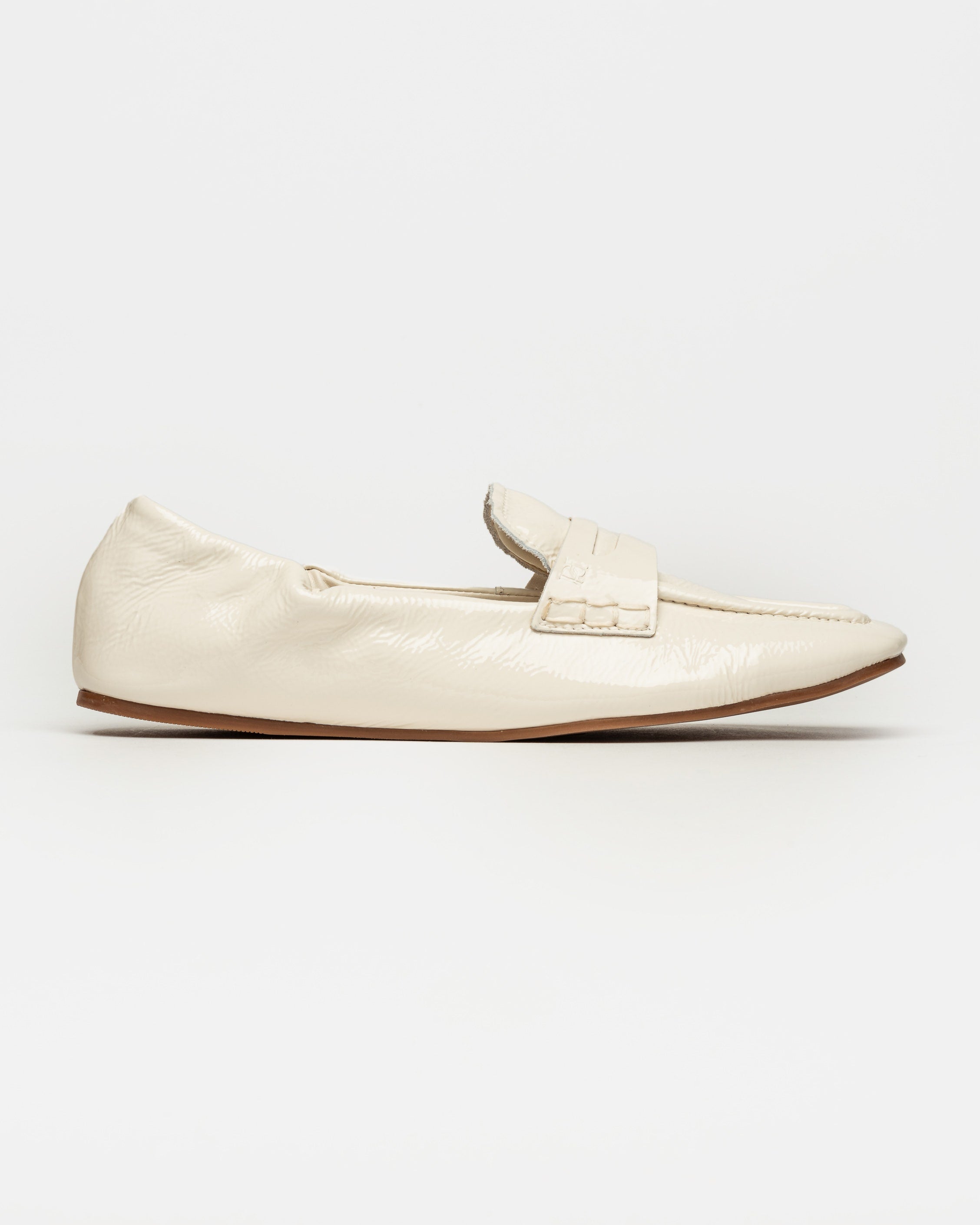 MOCASÍN SIENA EN CUERO GLOSS 1