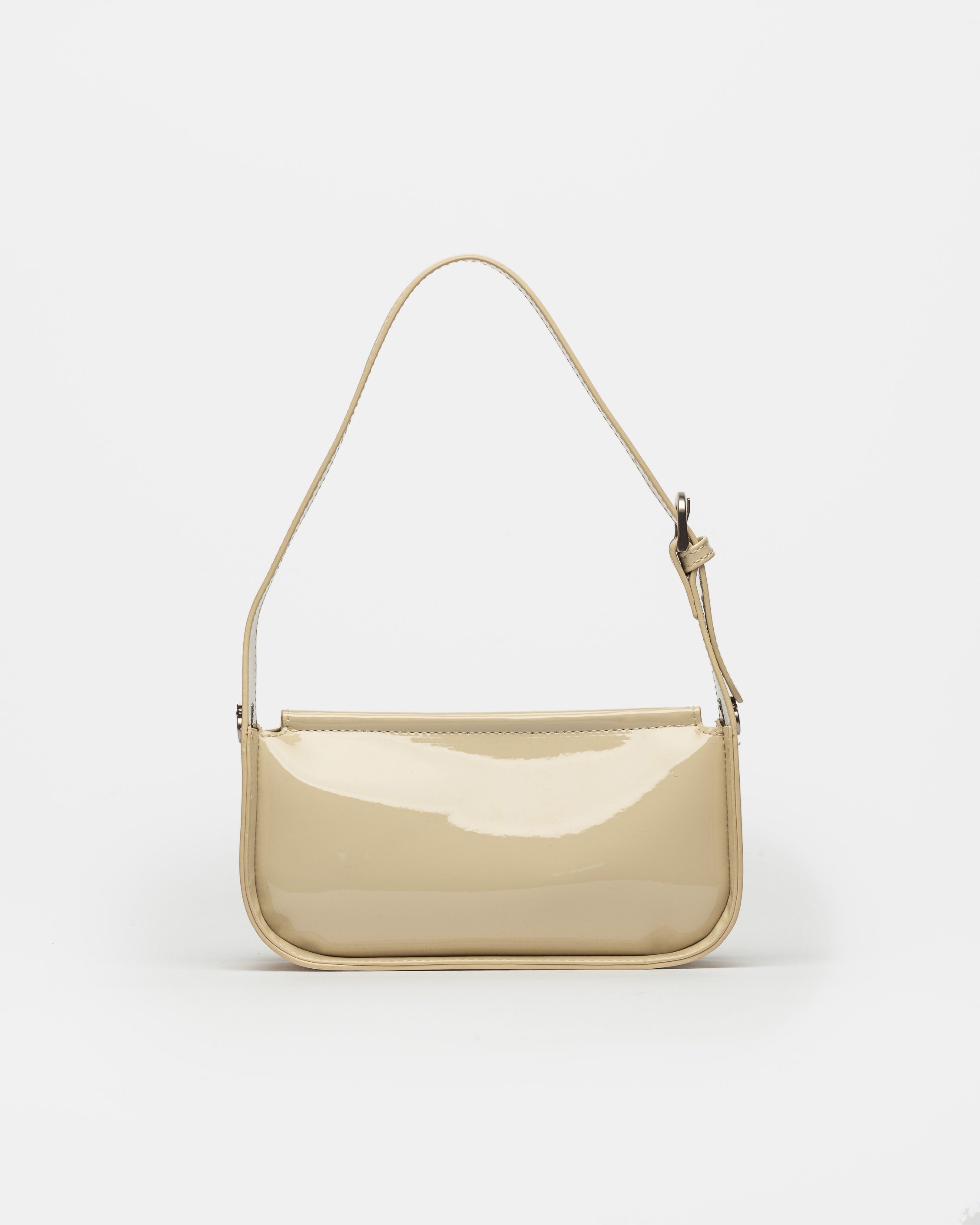 CARTERA AL HOMBRO LEAF EN EFECTO CUERO CHAROL 1