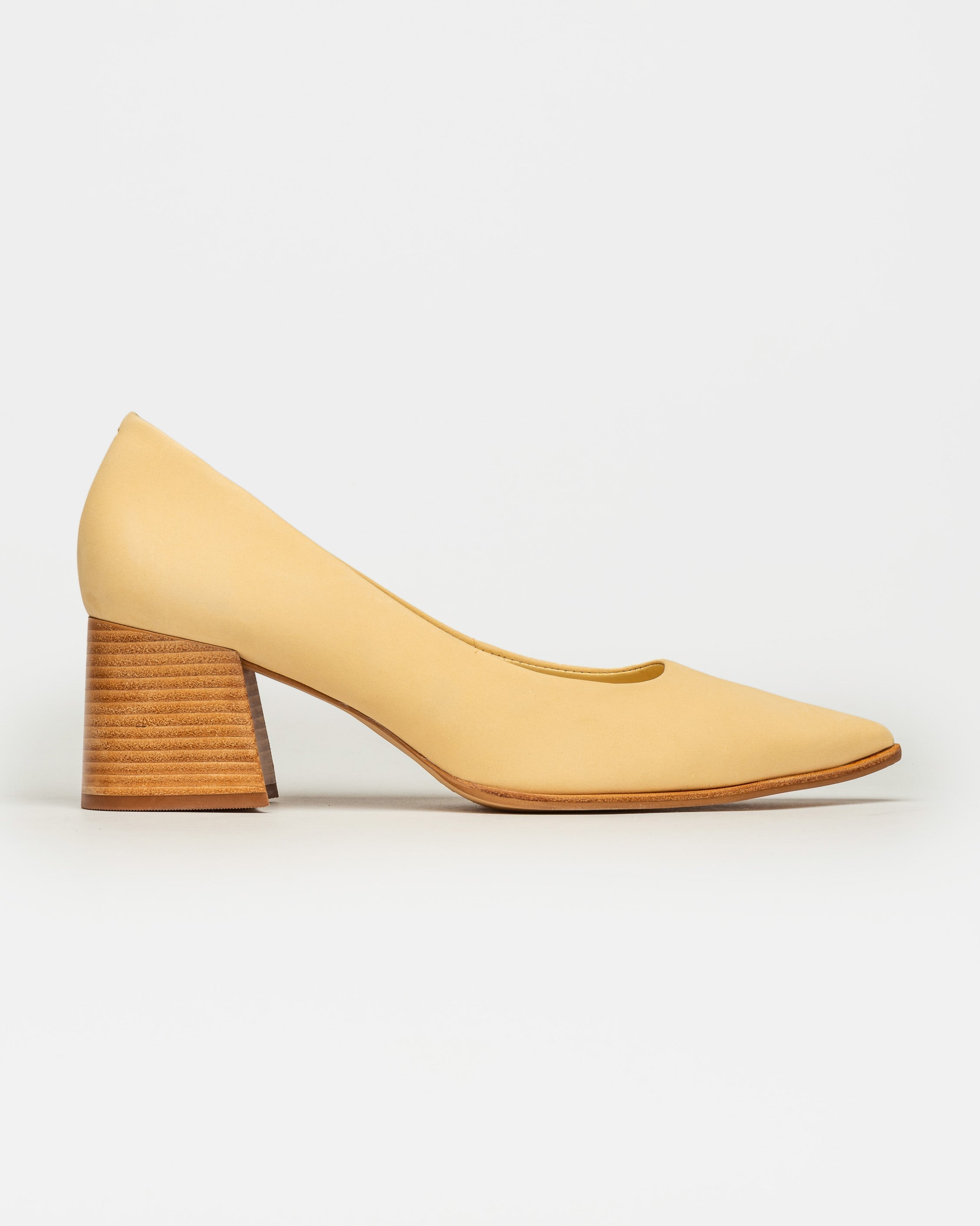 STILETTO EVA EN CUERO NOBUK 1
