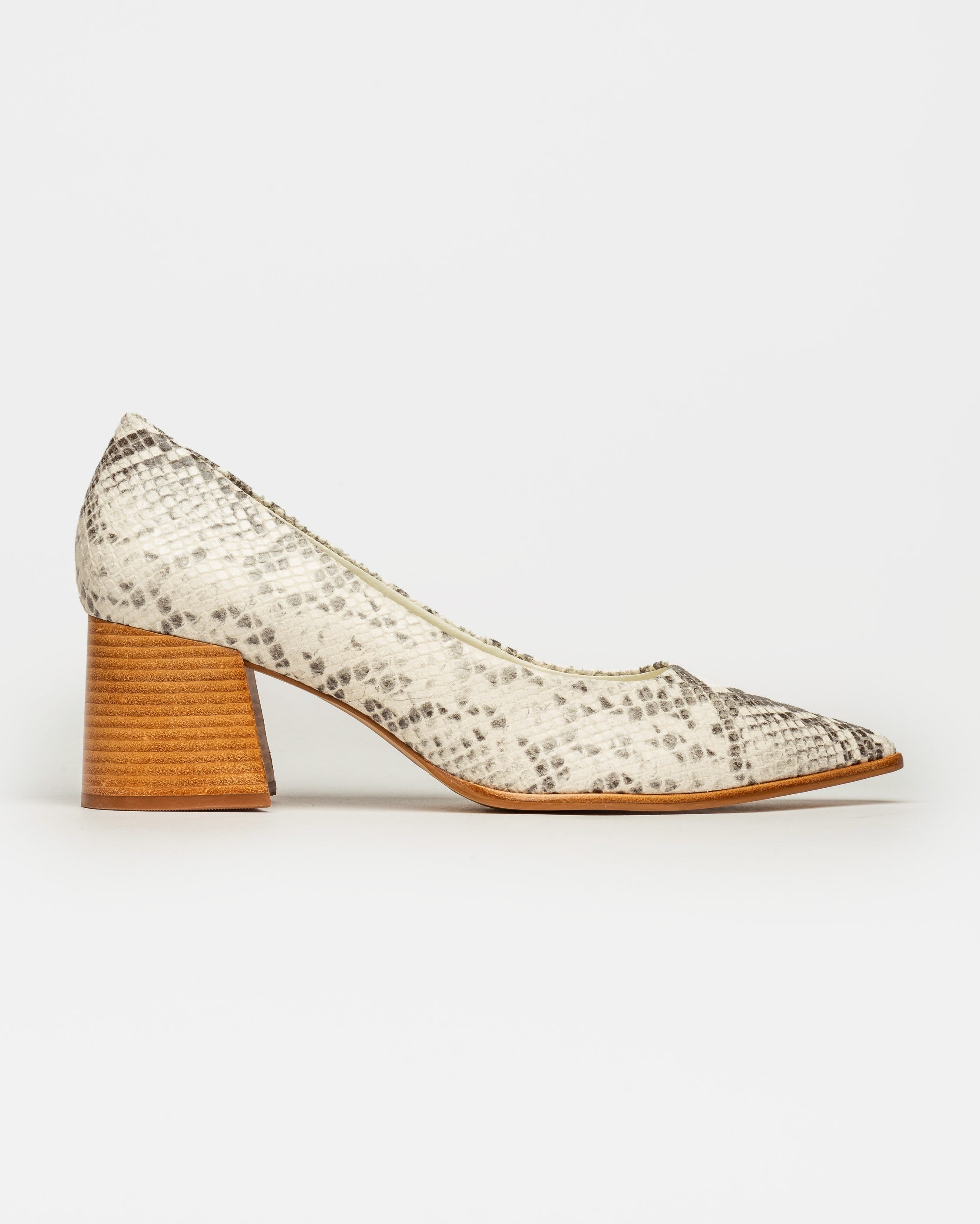 STILETTO EVA EN CUERO SNAKE PRINT 1