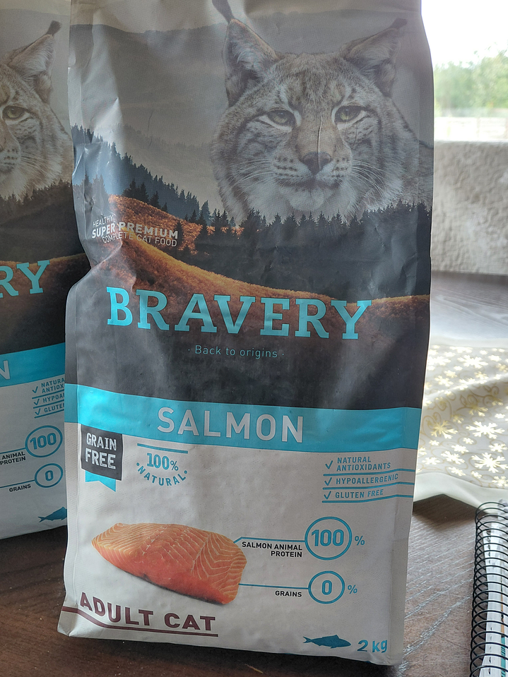 Bravery Salmon Gato 2 kgs 1