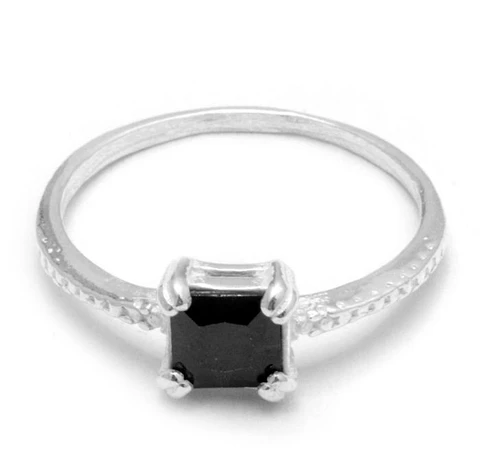 Anillo Cubic Black