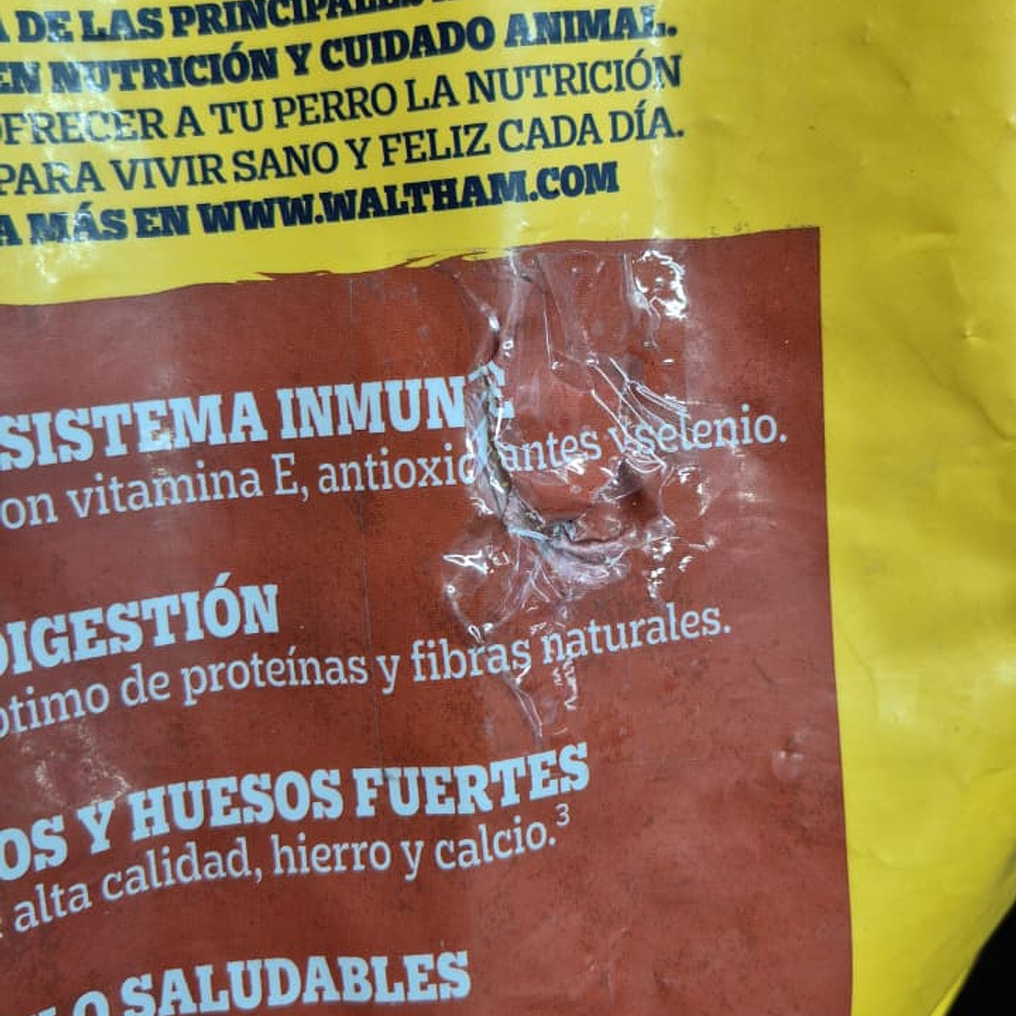 Pedigree Senior Carne y Vegetales 21 KG Empaque Dañado 2