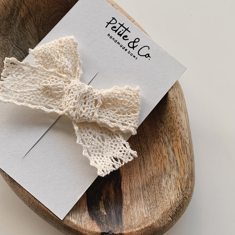 Laço Renda Cru - Gancho