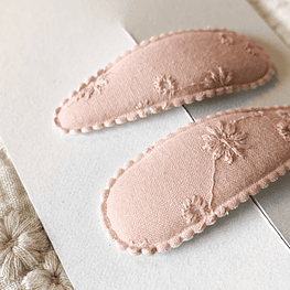 Clips Bordados - Rosa Chá