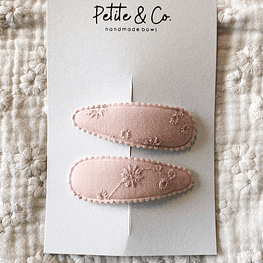 Clips Bordados - Rosa Chá