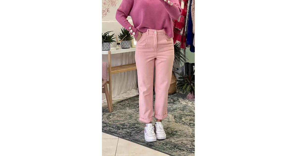 Pinky Straight Jeans