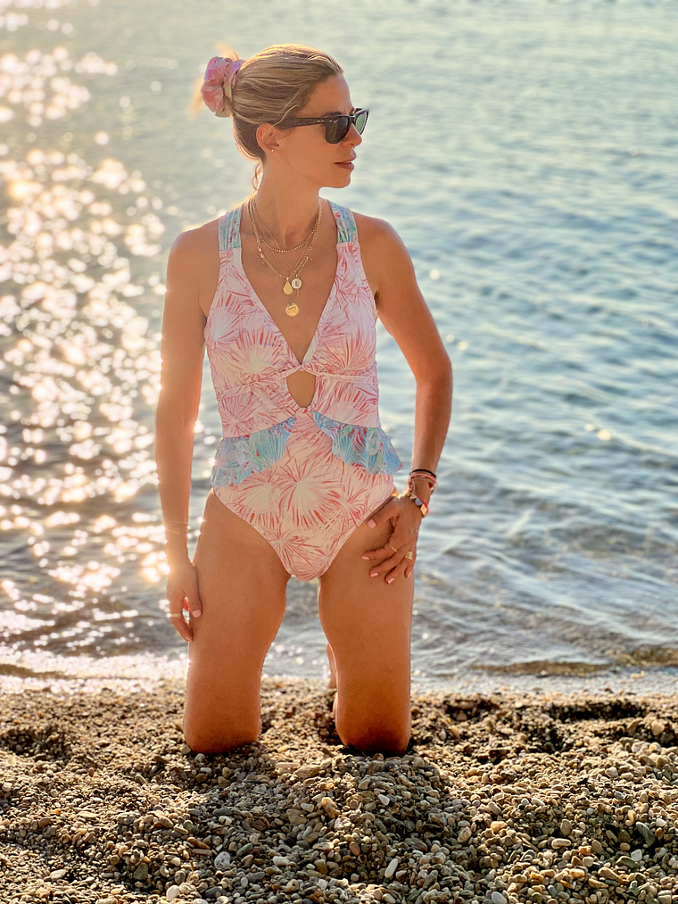 Antiparos One Piece    2