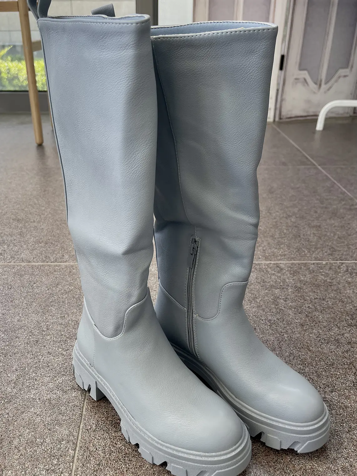 Mood Sky Boots 1