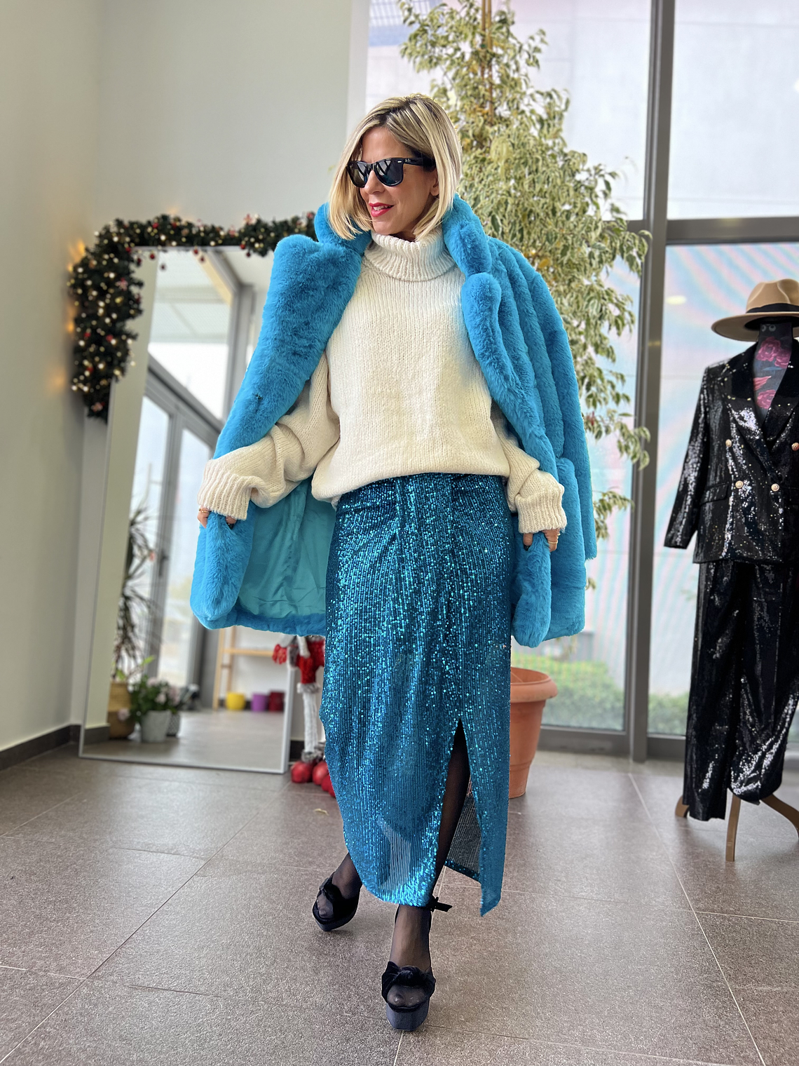 Drape Blue Skirt sequinned 3