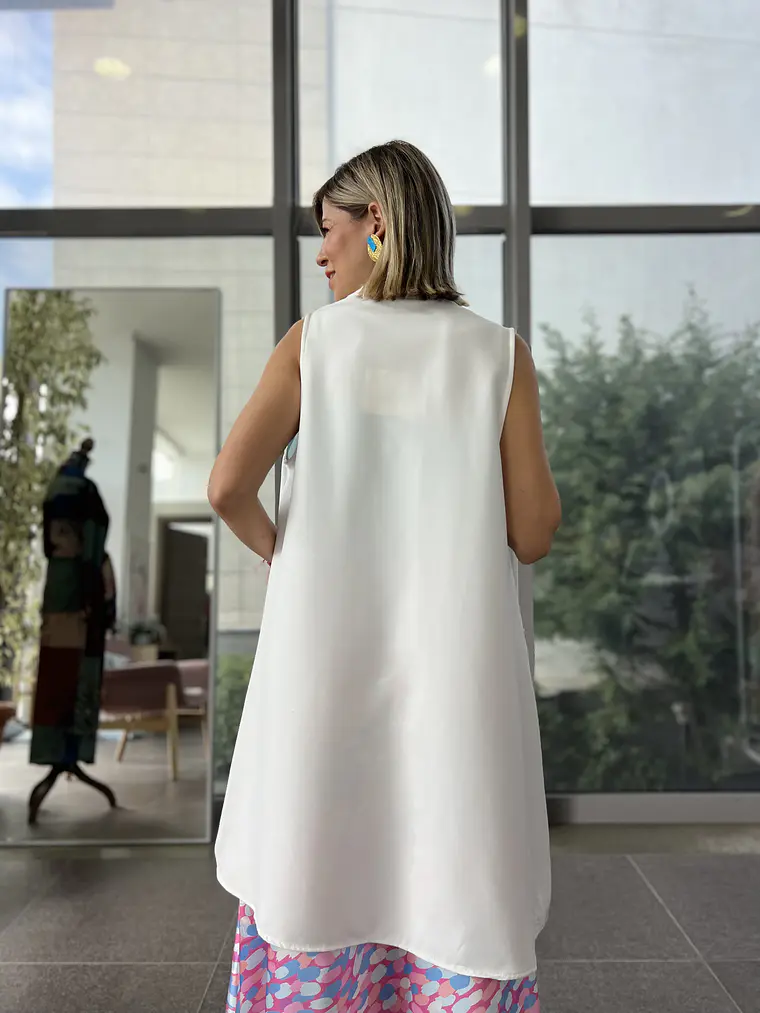 White Vest  Bazaraki (109) 5