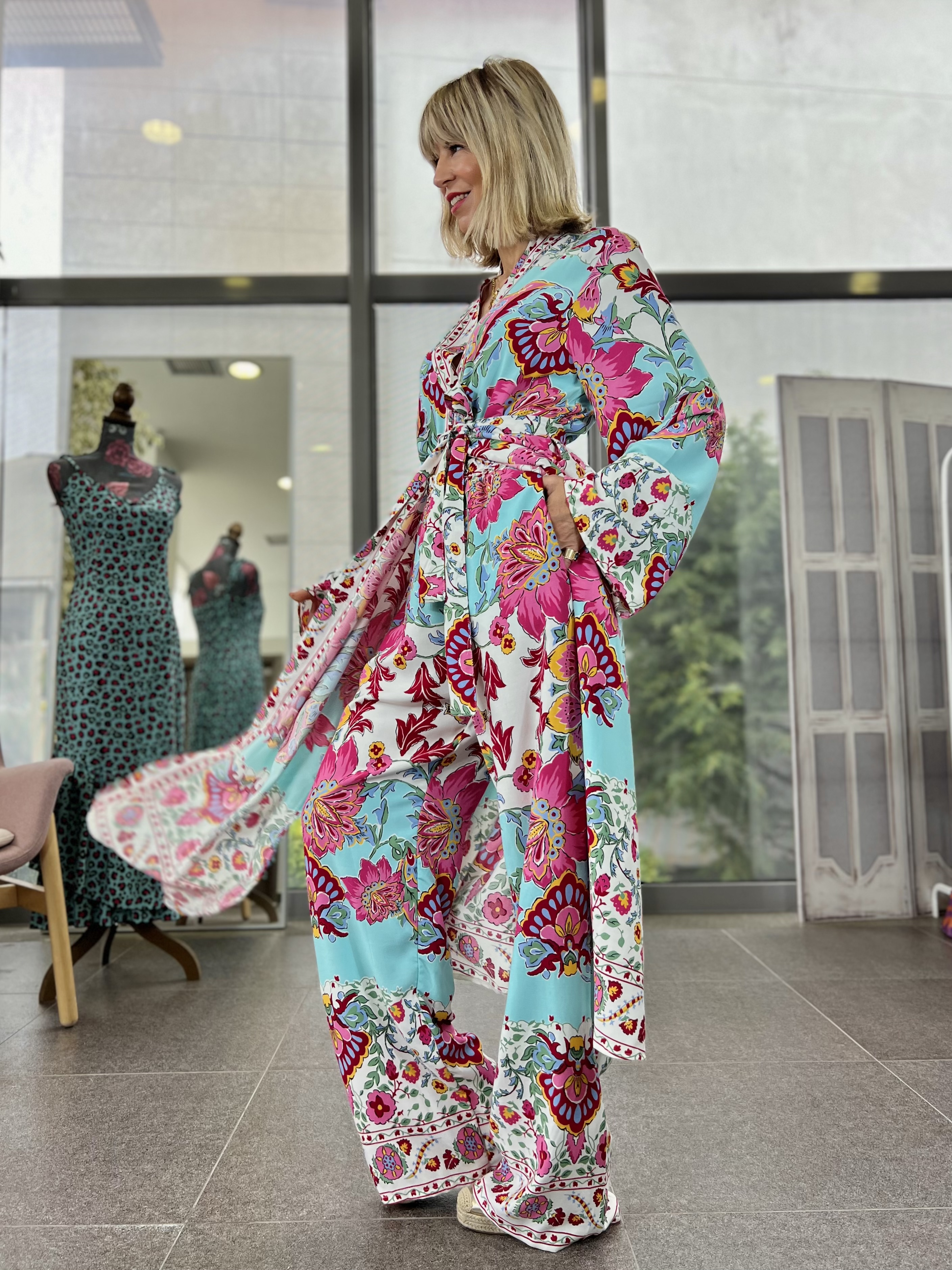 Kalanthe Fuchsia Kimono Set