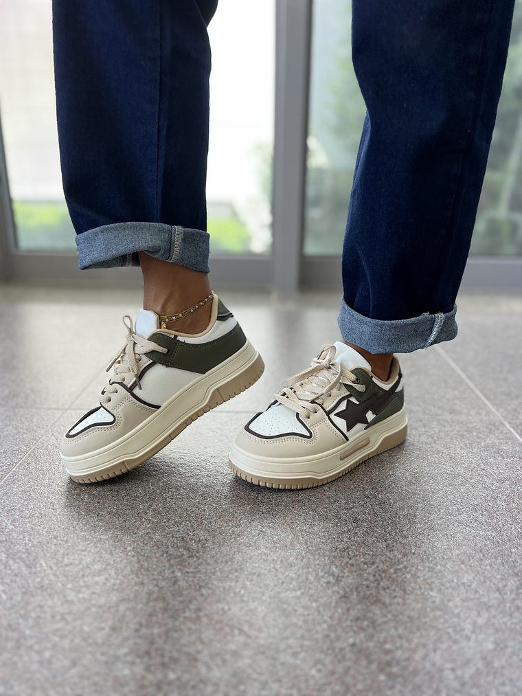 9287 Green Sneaker   1