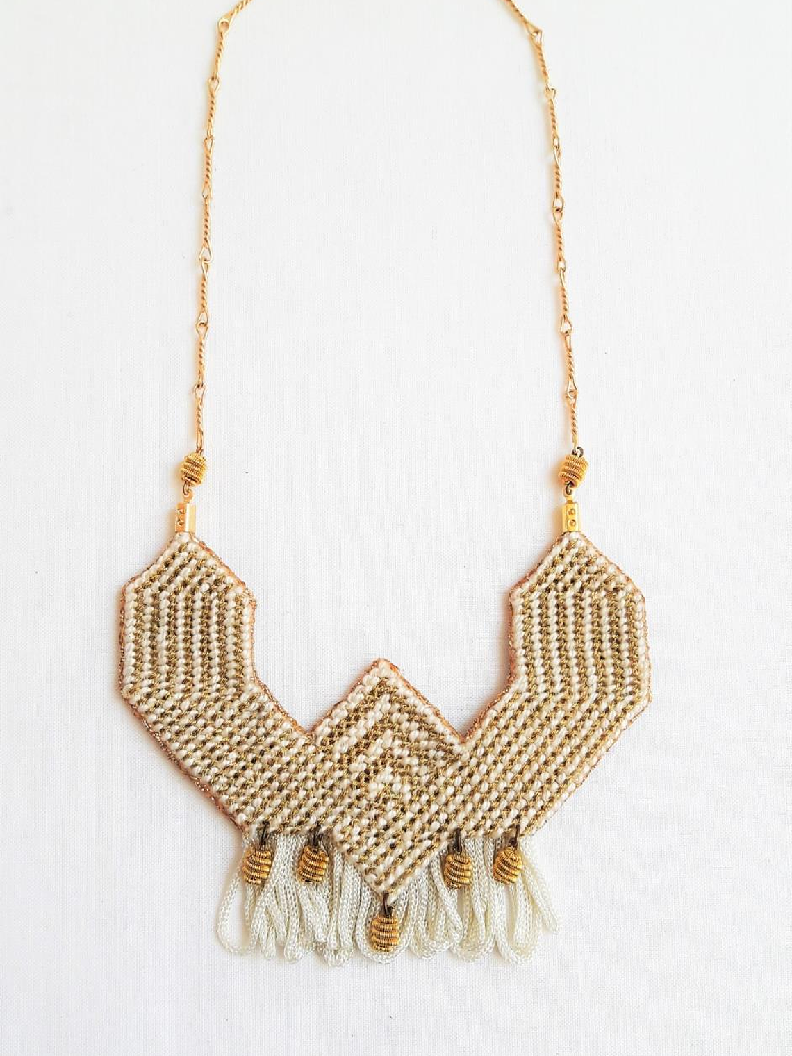 Off White Necklace 1