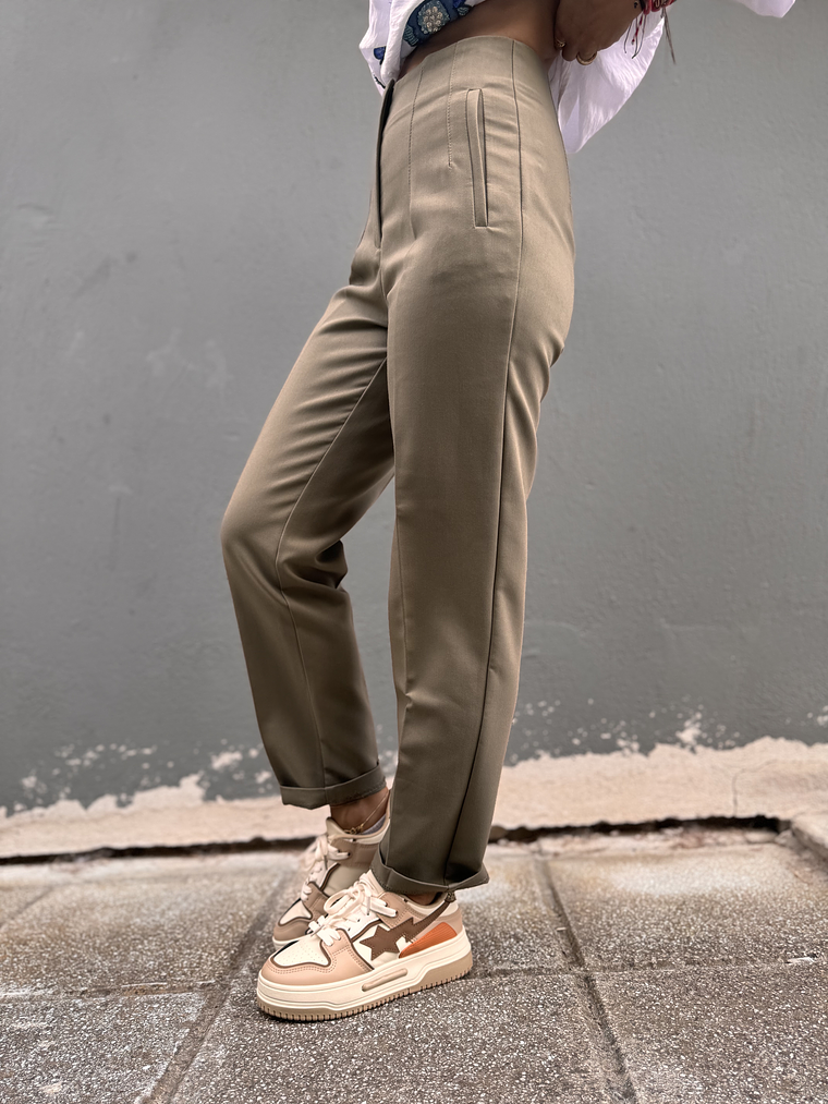 Karol Chaki Trousers   3